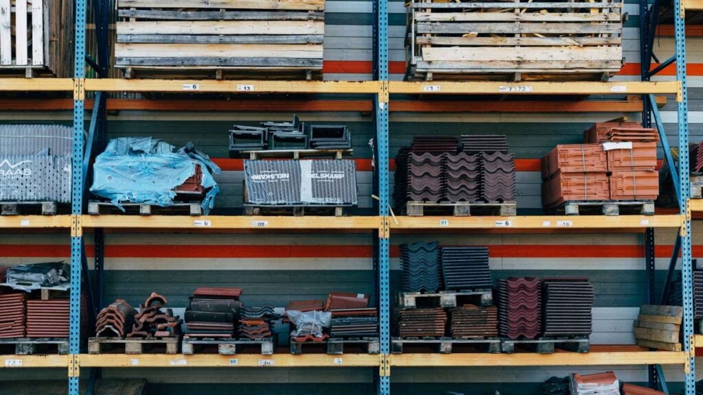 How to Choose the Best Roofing Material for Iowa Homes